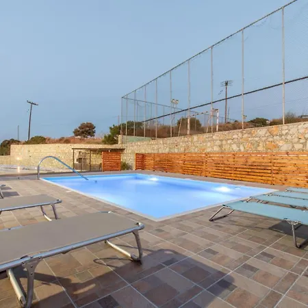 Cleopatra Private Heated Pool, Tennis & Football