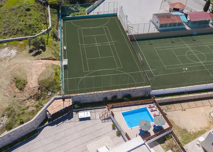 Villa Cleopatra Private Heated Pool, Tennis & Football Koskinou (Rhodes)