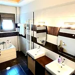 Cleopatra Private Heated Pool, Tennis & Football Коскину