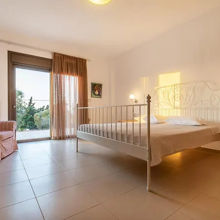 Cleopatra Private Heated Pool, Tennis & Football Villa