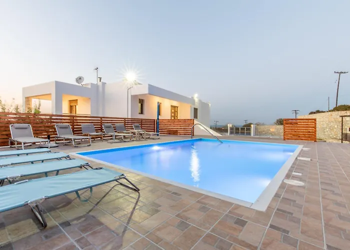 Cleopatra Private Heated Pool, Tennis & Football Koskinou (Rhodes)